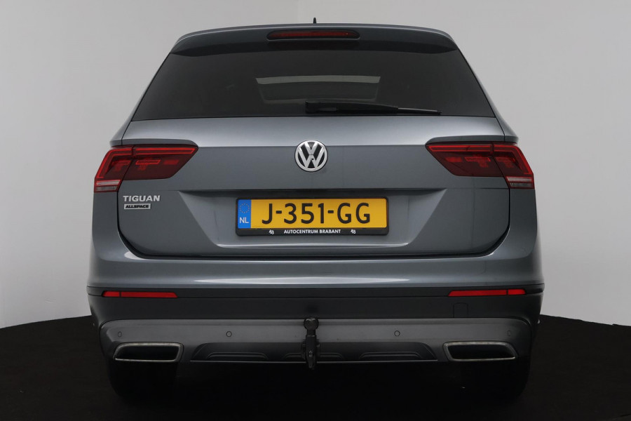 Volkswagen Tiguan Allspace 1.5 TSI Comfortline Business 7p. (PANORAMADAK, TREKHAAK, PARKEERSENSOREN, STOELVERWARMING, CARPLAY)