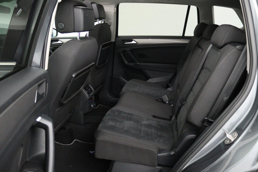Volkswagen Tiguan Allspace 1.5 TSI Comfortline Business 7p. (PANORAMADAK, TREKHAAK, PARKEERSENSOREN, STOELVERWARMING, CARPLAY)