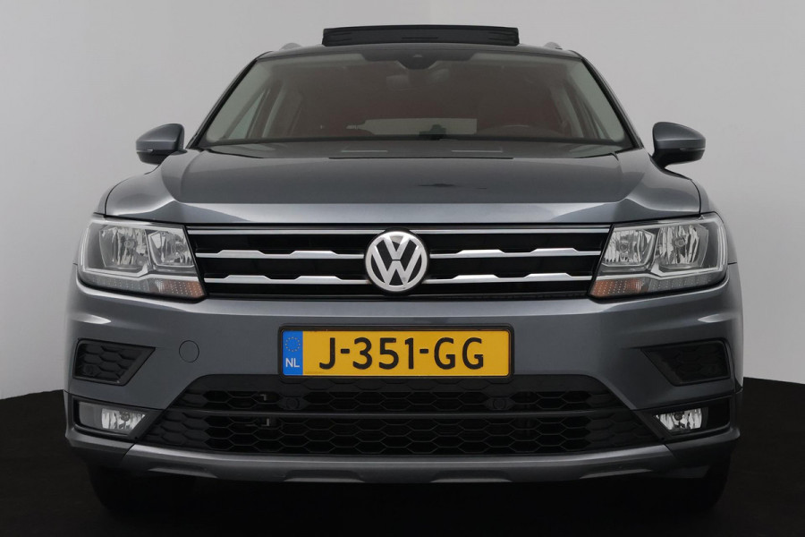 Volkswagen Tiguan Allspace 1.5 TSI Comfortline Business 7p. (PANORAMADAK, TREKHAAK, PARKEERSENSOREN, STOELVERWARMING, CARPLAY)