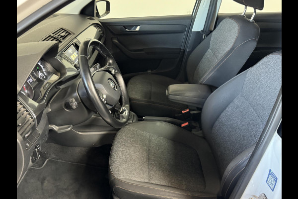 Škoda Fabia Combi 1.0 TSI DSG Business Edition Trekhaak Navigatie Apple Carplay/Android Auto Parkeersensoren achter Stoelverwarming Cruise Control Airco
