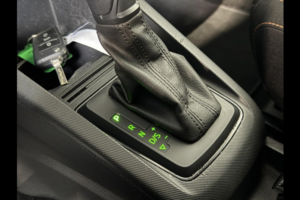 Škoda Fabia Combi 1.0 TSI DSG Business Edition Trekhaak Navigatie Apple Carplay/Android Auto Parkeersensoren achter Stoelverwarming Cruise Control Airco