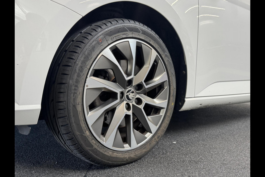 Škoda Fabia Combi 1.0 TSI DSG Business Edition Trekhaak Navigatie Apple Carplay/Android Auto Parkeersensoren achter Stoelverwarming Cruise Control Airco