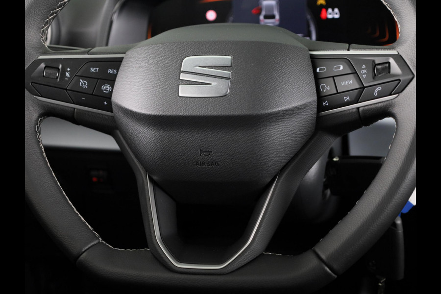 Seat Ibiza Style 1.0 TSI 95 pk 5 versn. Hand | 16 inch | Carplay | Cruise Control | Graphene Grey | Park Assist | Airco