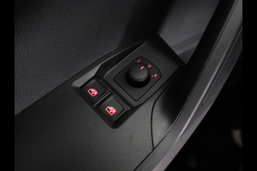 Seat Ibiza Style 1.0 TSI 95 pk 5 versn. Hand | 16 inch | Carplay | Cruise Control | Graphene Grey | Park Assist | Airco