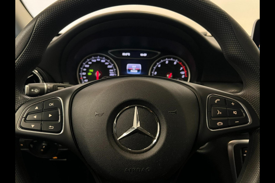 Mercedes-Benz A-Klasse 160 / 1e eig / Camera / Sfeerverlichting