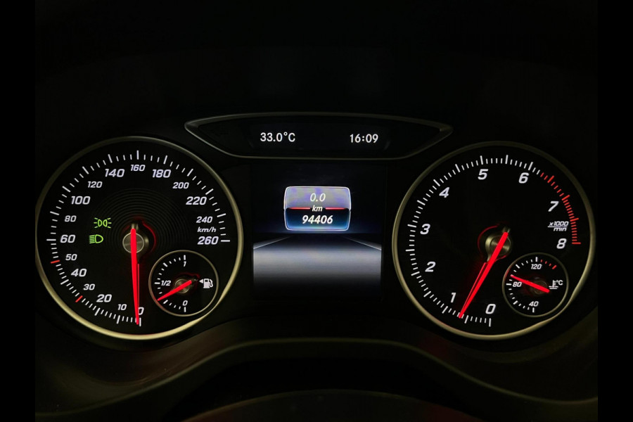 Mercedes-Benz A-Klasse 160 / 1e eig / Camera / Sfeerverlichting
