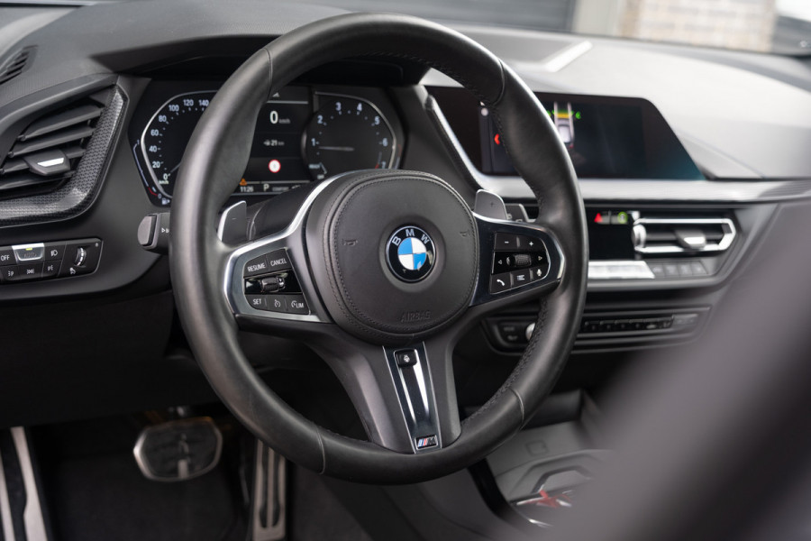 BMW 1-serie M135i xDrive High Executive