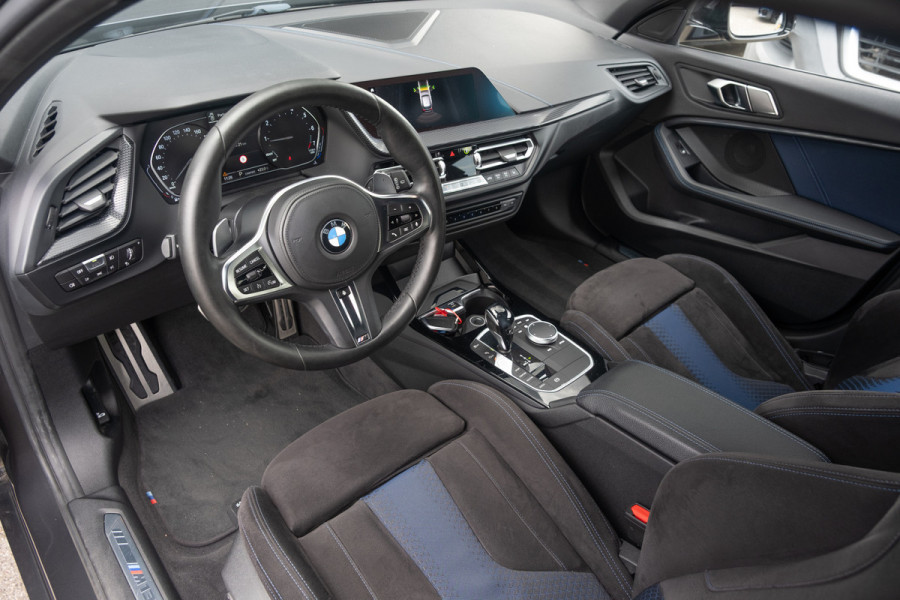 BMW 1-serie M135i xDrive High Executive