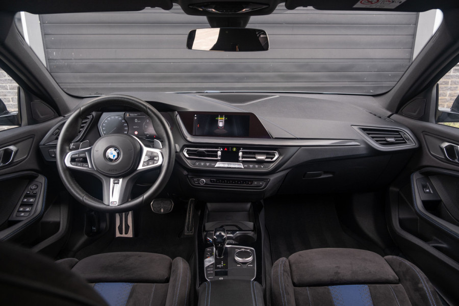 BMW 1-serie M135i xDrive High Executive