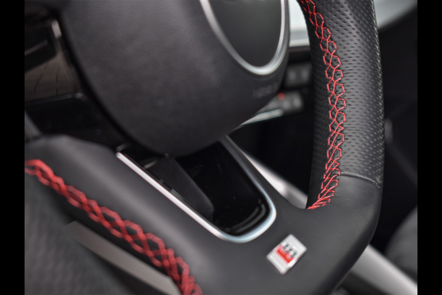 Audi A3 Limousine 35 TFSI S EDITION | NL-AUTO | PANORAMADAK | S-SEATS | B&O SOUND | LED | BLACK-OPTIC | ADAPTIVE CRUISE CONTROL