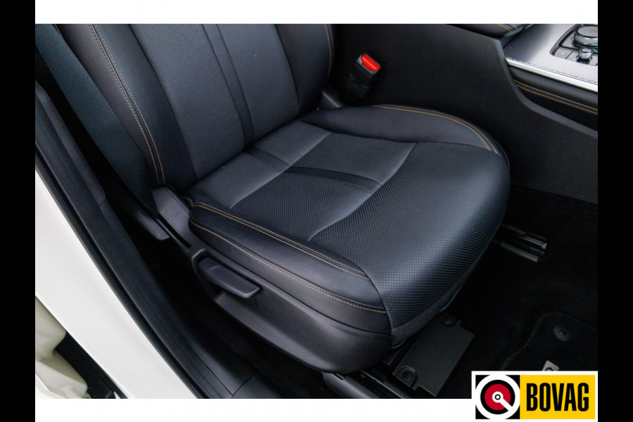 Mazda CX-60 2.5 e-SkyActiv PHEV 328 PK Homura | Panoramadak | Leer | 360 camera | Adaptive cruise | Navigatie Wegklapbare trekhaak, Stoel- stuurverwarming, Elektrische achterklep, Keyless