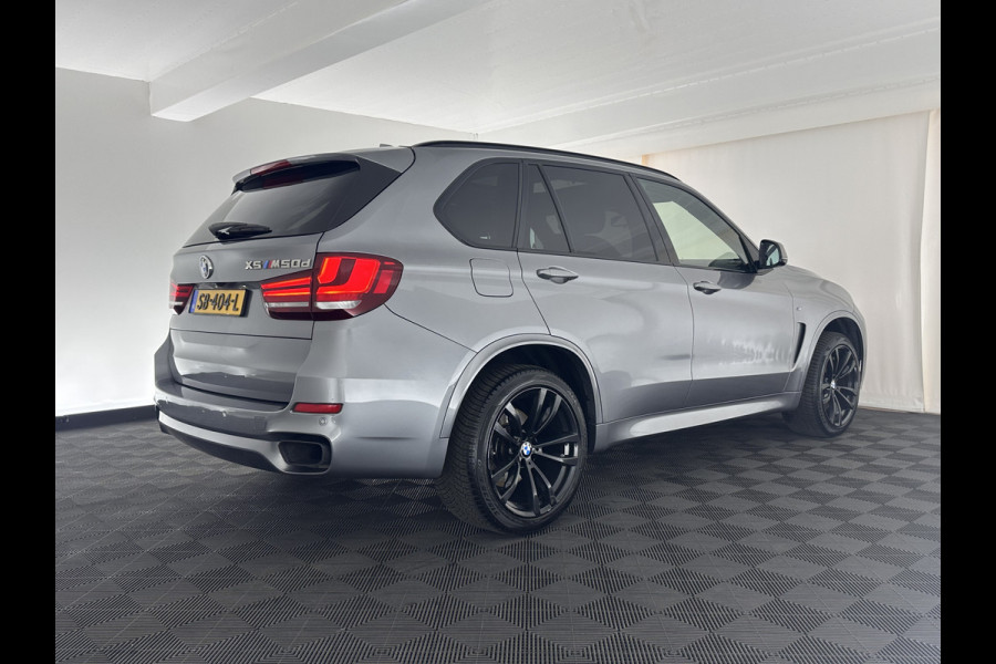 BMW X5 M50d M-Sportpack Aut. *PANO | HEAD-UP | LUXURY-LEATHER | ADAPTIVE-CRUISE | SOFT-CLOSE | BANG&OLUFSEN | TOP-VIEW | BLINDSPOT | NIGHT-VISION | MEMORY-PACK | DIGI-COCKPIT | HEATED-COMFORTSEATS | NAVI-FULLMAP |