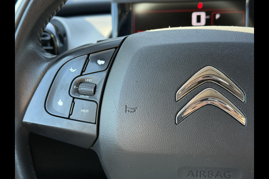 Citroën C4 Cactus 1.2 PureTech Shine Automaat,110pk,Dealer Onderhouden,Trekhaak,Distributie vv 2023,Navi,Clima,Cruise,Pdc,Lm velgen,Nieuwe Apk bij Aflevering