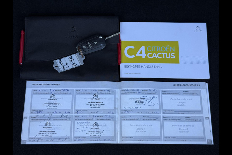 Citroën C4 Cactus 1.2 PureTech Shine Automaat,110pk,Dealer Onderhouden,Trekhaak,Distributie vv 2023,Navi,Clima,Cruise,Pdc,Lm velgen,Nieuwe Apk bij Aflevering