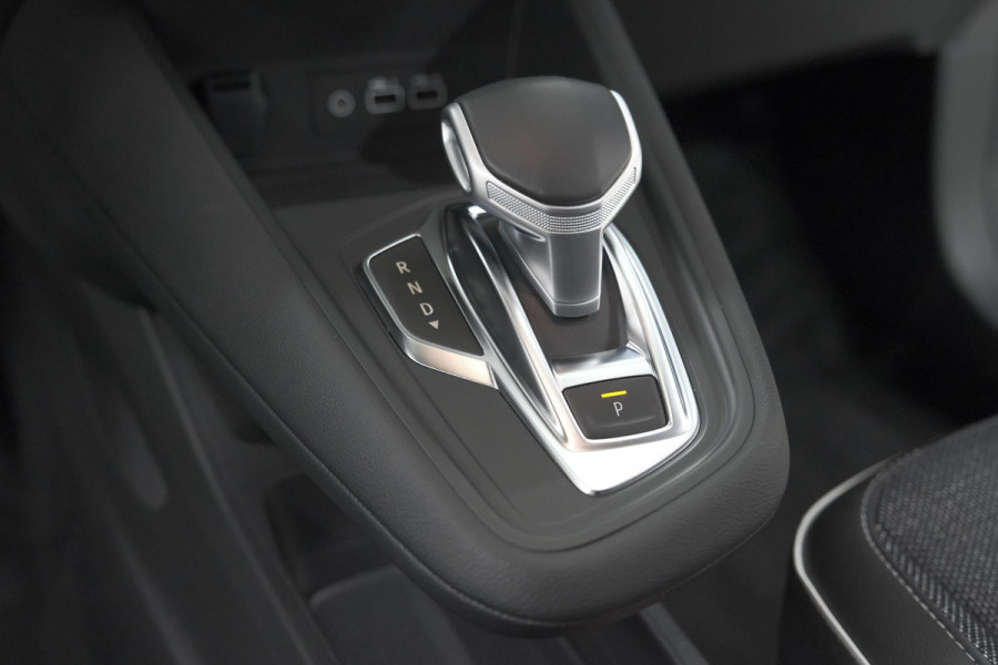 Renault Captur Mild Hybrid 140 EDC Techno | Camera | 9.3 Inch Scherm | Apple Carplay | Parkeersensoren | Allseason Banden | Stoelverwarming