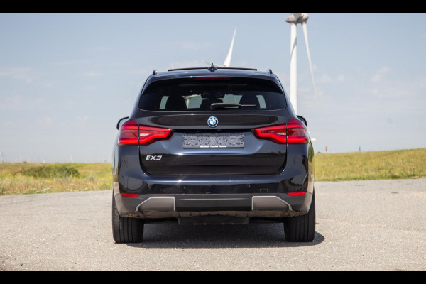 BMW iX3 High Executive 80 kWh PANORAMADAK / CARPLAY / BRUIN LEER / NAVI
