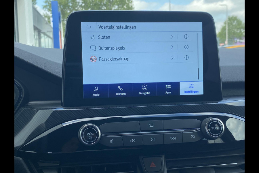Ford Kuga 2.5 PHEV ST-Line X 225pk | Driver Assistance Pack | Winterpack | Wegklapbare Trekhaak | Technology Pack | 19 inch Licht metaal