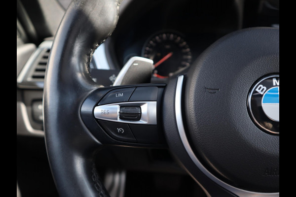 BMW 3 Serie Touring 320i Edition M Sport Shadow Executive | Panorama dak | Keyless | Sportleder |