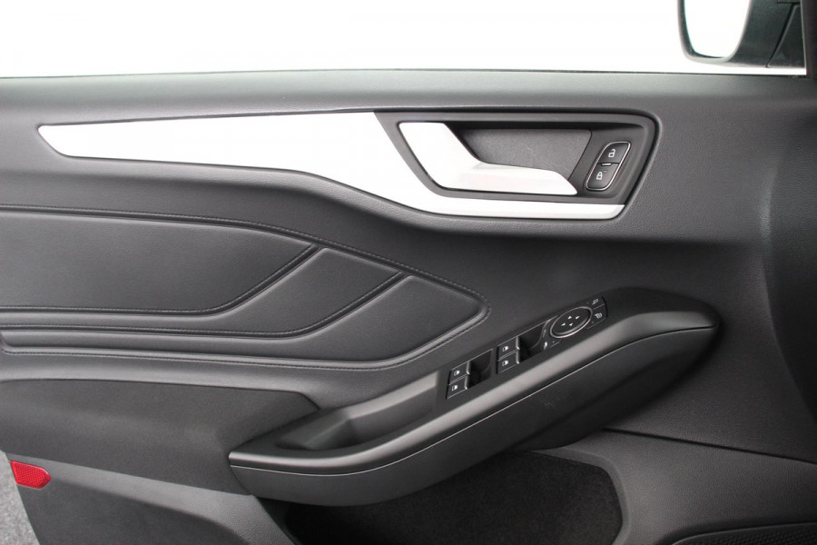 Ford Focus 1.0 EcoBoost 125pk Automaat Cool & Connect | Navigatie | Airco | Cruise control | Camera | DAB | Led | Lichtmetalen Velgen | Parkeer Sensoren Ford Focus 1.0 EcoBoost 125pk Automaat Cool & Connect | Navigatie | Airco | Cruise control | Camera | DAB | Led | Lichtmetalen Velgen | Parkeer Sensoren