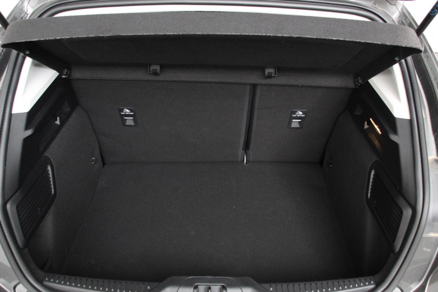 Ford Focus 1.0 EcoBoost 125pk Automaat Cool & Connect | Navigatie | Airco | Cruise control | Camera | DAB | Led | Lichtmetalen Velgen | Parkeer Sensoren Ford Focus 1.0 EcoBoost 125pk Automaat Cool & Connect | Navigatie | Airco | Cruise control | Camera | DAB | Led | Lichtmetalen Velgen | Parkeer Sensoren
