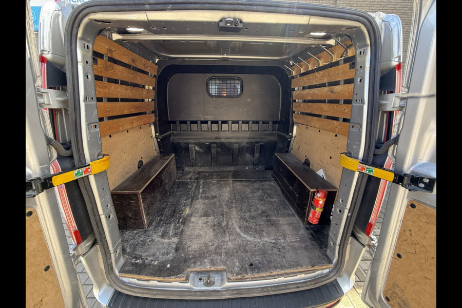 Ford Transit Custom 300 2.0 TDCI 13PK EURO 6 L1H1 Trend DC 6 persoons Navigatie systeem/app Connect/cruise control