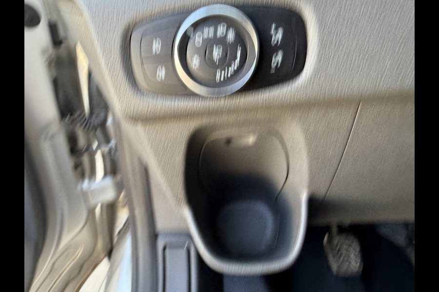 Ford Transit Custom 300 2.0 TDCI 13PK EURO 6 L1H1 Trend DC 6 persoons Navigatie systeem/app Connect/cruise control