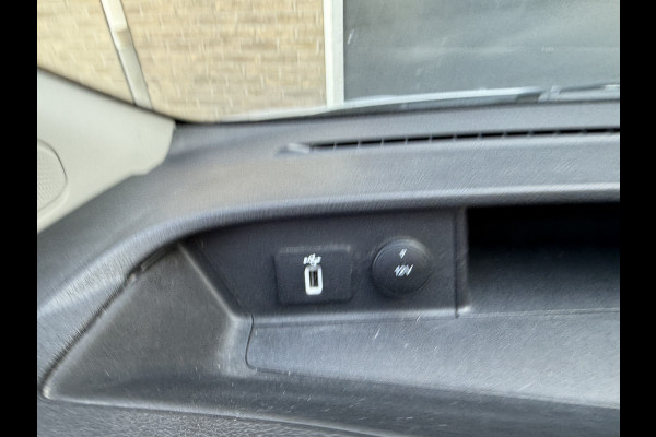 Ford Transit Custom 300 2.0 TDCI 13PK EURO 6 L1H1 Trend DC 6 persoons Navigatie systeem/app Connect/cruise control