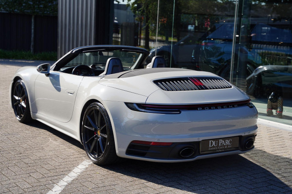 Porsche 911 992 Cabriolet 3.0 Carrera 4 S Lifting Sportuitlaat Krijt Grijs