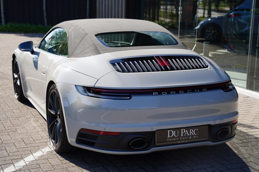 Porsche 911 992 Cabriolet 3.0 Carrera 4 S Lifting Sportuitlaat Krijt Grijs