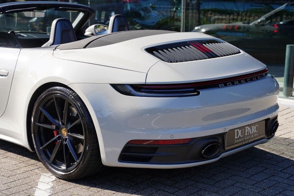 Porsche 911 992 Cabriolet 3.0 Carrera 4 S Lifting Sportuitlaat Krijt Grijs