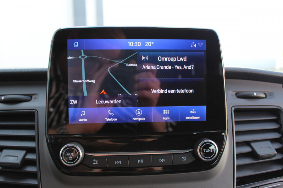 Ford Transit Custom 300 2.0-130pk TDCI L1H1 Trend Dubb. cabine. Trekhaak, Airco, Stoelverwarming, Cruise Control, Multimediascherm met navi en apple/android carplay, Chrome Blue