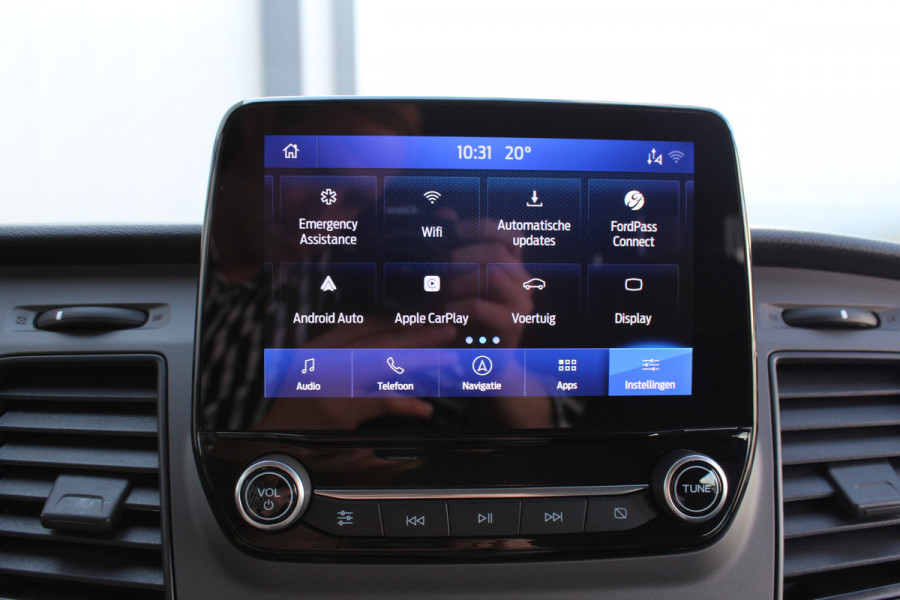 Ford Transit Custom 300 2.0-130pk TDCI L1H1 Trend Dubb. cabine. Trekhaak, Airco, Stoelverwarming, Cruise Control, Multimediascherm met navi en apple/android carplay, Chrome Blue