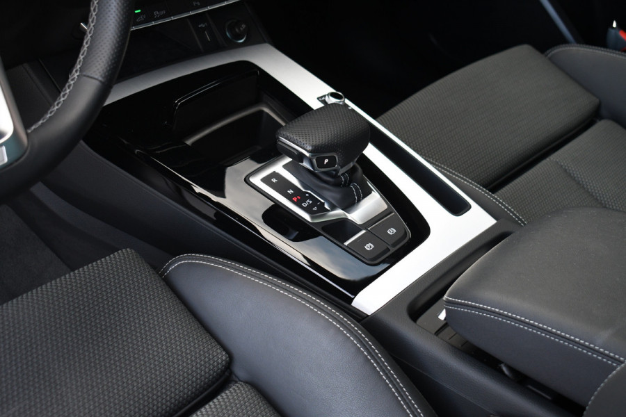 Audi Q5 50 TFSI e S-Edition Pano Trekh Optic-black Sfeer Camera