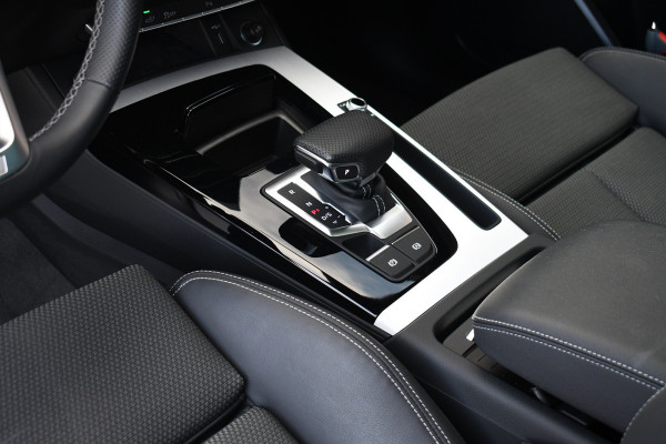 Audi Q5 50 TFSI e S-Edition Pano Trekh Optic-black Sfeer Camera
