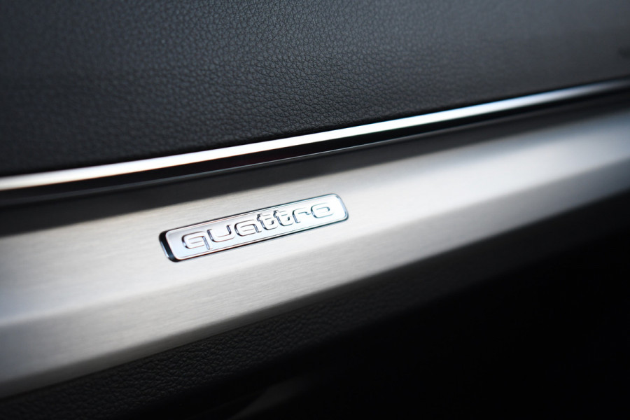 Audi Q5 50 TFSI e S-Edition Pano Trekh Optic-black Sfeer Camera