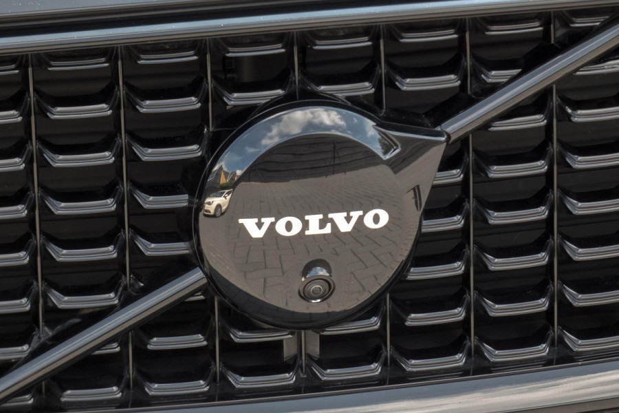Volvo XC60 2.0 Recharge T6 AWD Inscription R-DESIGN | TREKHAAK | ACC | PANO | ELEKTRISCH VERSTELBARE STOELEN