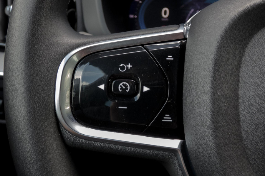 Volvo XC60 2.0 Recharge T6 AWD Inscription R-DESIGN | TREKHAAK | ACC | PANO | ELEKTRISCH VERSTELBARE STOELEN