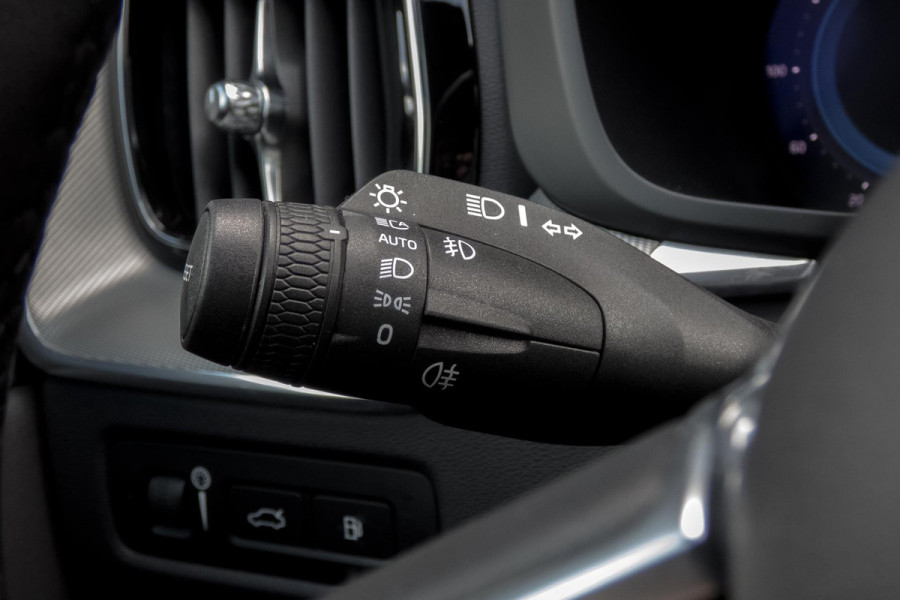 Volvo XC60 2.0 Recharge T6 AWD Inscription R-DESIGN | TREKHAAK | ACC | PANO | ELEKTRISCH VERSTELBARE STOELEN