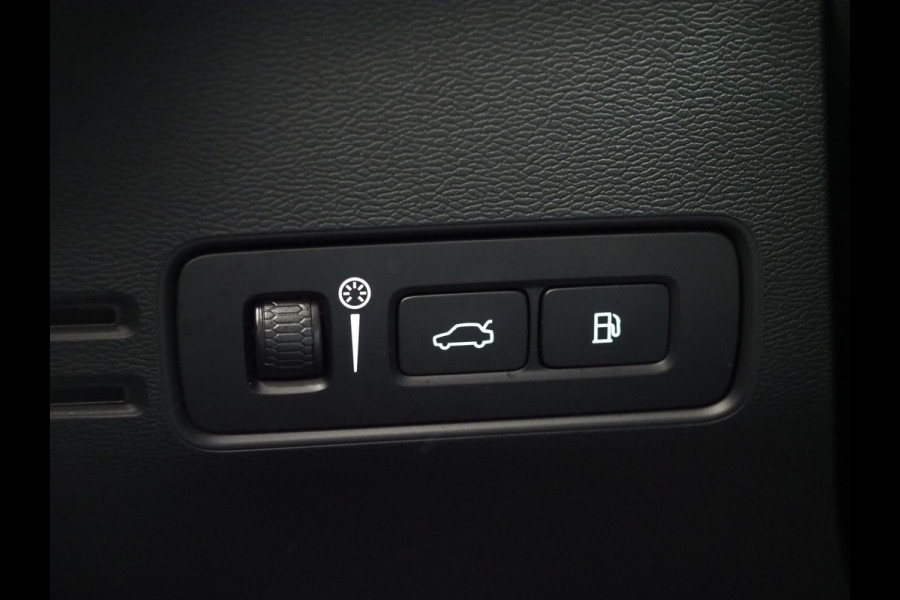 Volvo XC40 1.5 T5 Recharge Ultimate | Panoramadak | Pilot Assist | Harman/Kardon | 360 | Keyless | Carplay