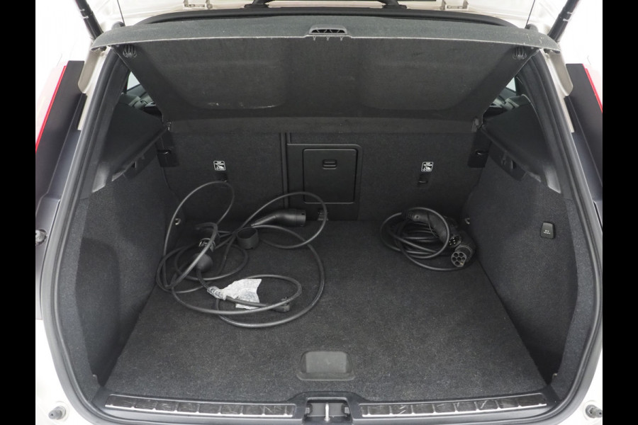 Volvo XC40 1.5 T5 Recharge Ultimate | Panoramadak | Pilot Assist | Harman/Kardon | 360 | Keyless | Carplay