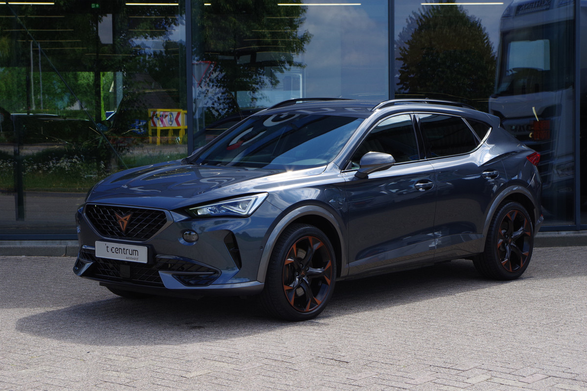 CUPRA Formentor 1.4 e-Hybrid VZ 245 PK Copper Edition PHEV, LED, Camera, Winterpakket, Carplay