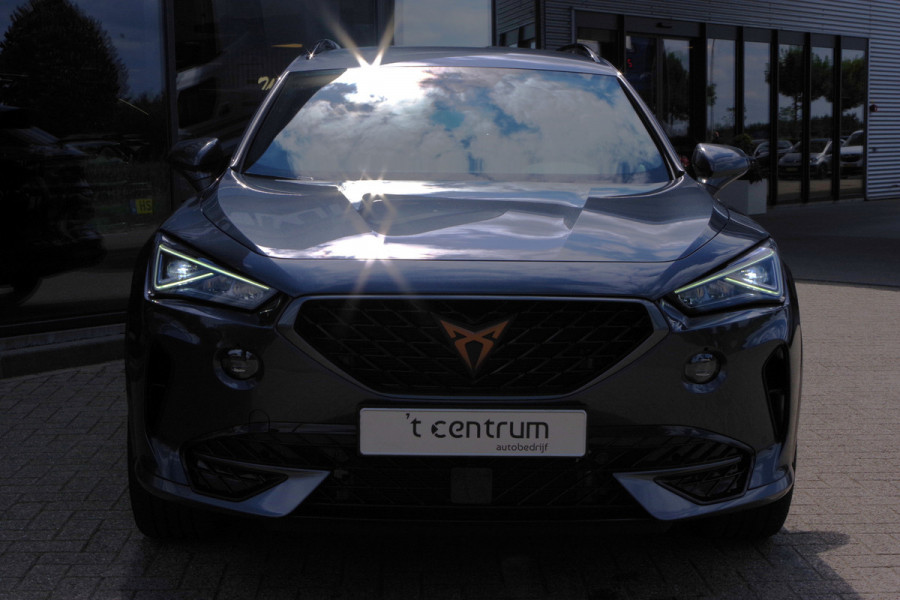 CUPRA Formentor 1.4 e-Hybrid VZ 245 PK Copper Edition PHEV, LED, Camera, Winterpakket, Carplay