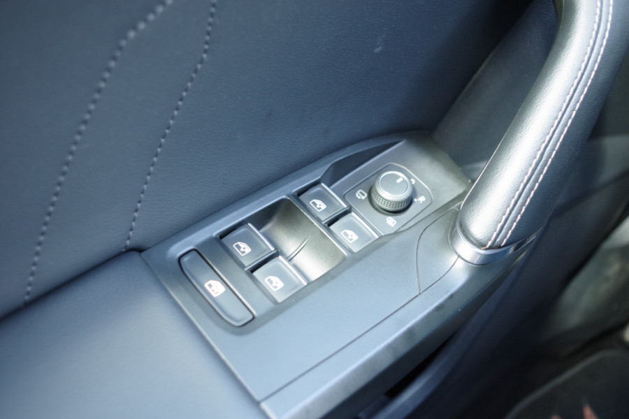 CUPRA Formentor 1.4 e-Hybrid VZ 245 PK Copper Edition PHEV, LED, Camera, Winterpakket, Carplay