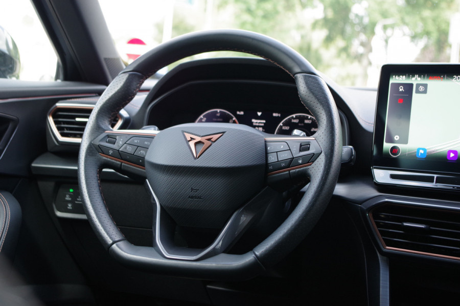 CUPRA Formentor 1.4 e-Hybrid VZ 245 PK Copper Edition PHEV, LED, Camera, Winterpakket, Carplay
