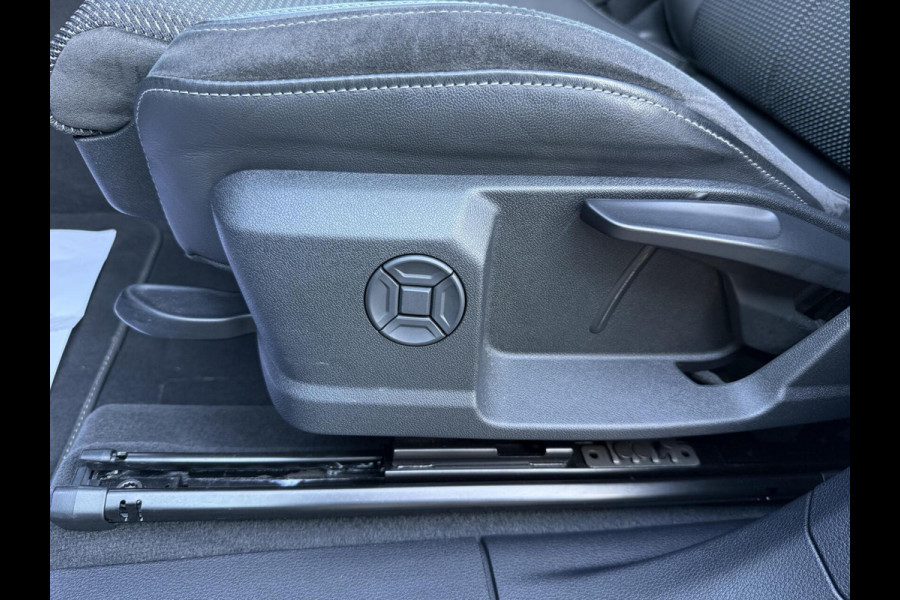 Audi Q3 45 TFSI e S edition