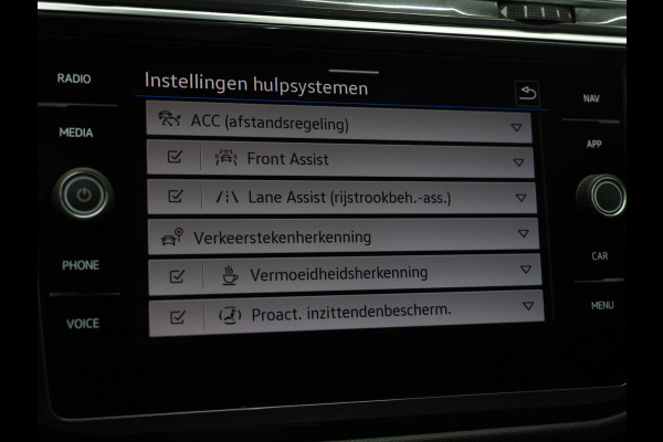 Volkswagen Tiguan 1.4 TSI eHybrid 245PK | Adaptive Cruise | Camera | Virtual | Carplay | DAB | LED