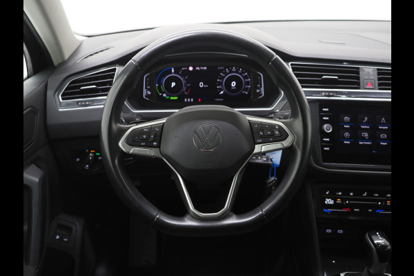 Volkswagen Tiguan 1.4 TSI eHybrid 245PK | Adaptive Cruise | Camera | Virtual | Carplay | DAB | LED