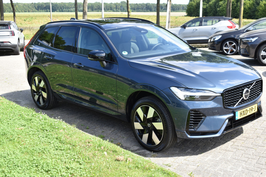 Volvo XC60 T8 455PK Plug-in hybrid AWD Ultra Dark Pano dak | Head Up Display | 360 Camera | ACC | Pilot Assist | Harman & Kardon | Key Less