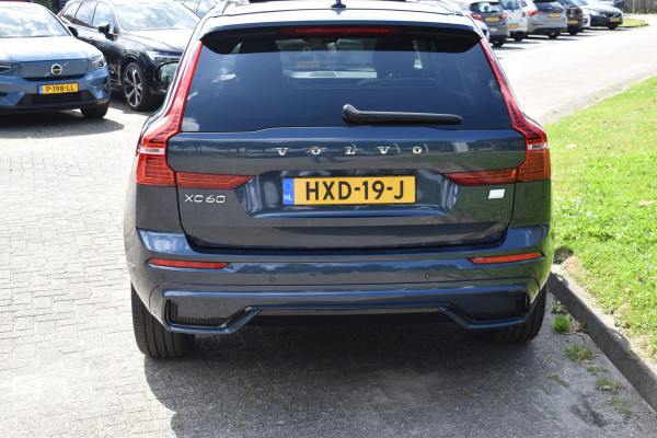 Volvo XC60 T8 455PK Plug-in hybrid AWD Ultra Dark Pano dak | Head Up Display | 360 Camera | ACC | Pilot Assist | Harman & Kardon | Key Less
