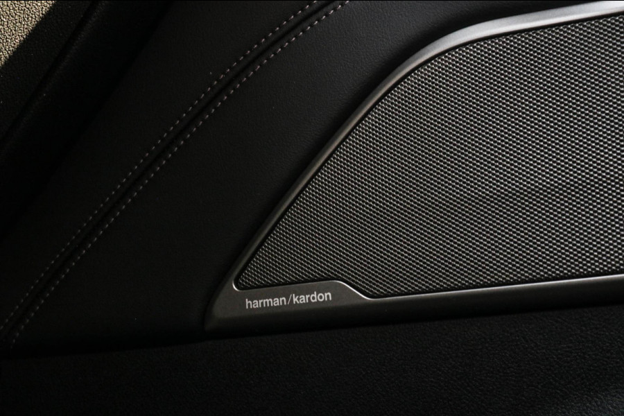 BMW 5 Serie Touring 530e xDrive M-SPORT - PANO - TREKHAAK - HARMAN - SOFTCLOSE